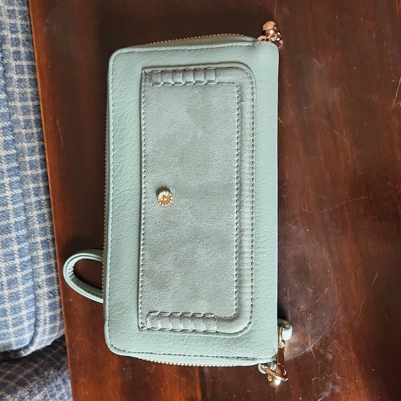 LAUREN CONRAD LT. BLUE ZIP AROUND WRISTLET NEW WITHOUT TAG - Picture 4 of 8